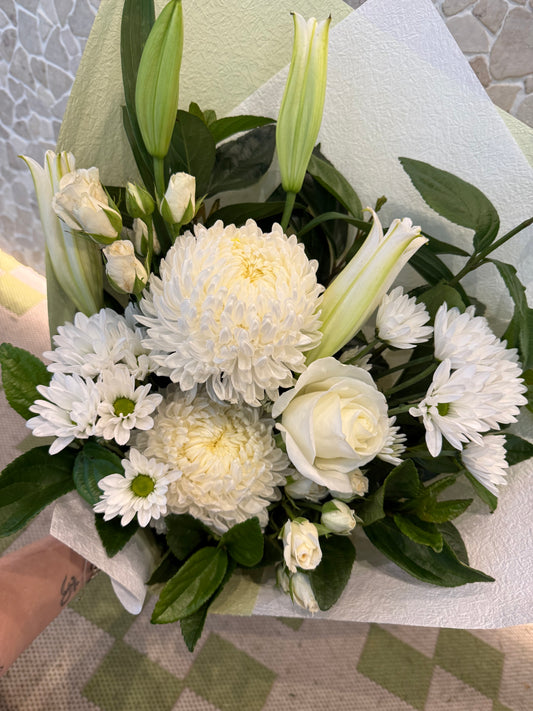 The Simply White Bouquet